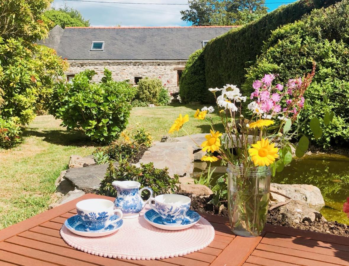 The Lotus. Romantic, Rural Hideaway Near Huelgoat Loqueffret エクステリア 写真